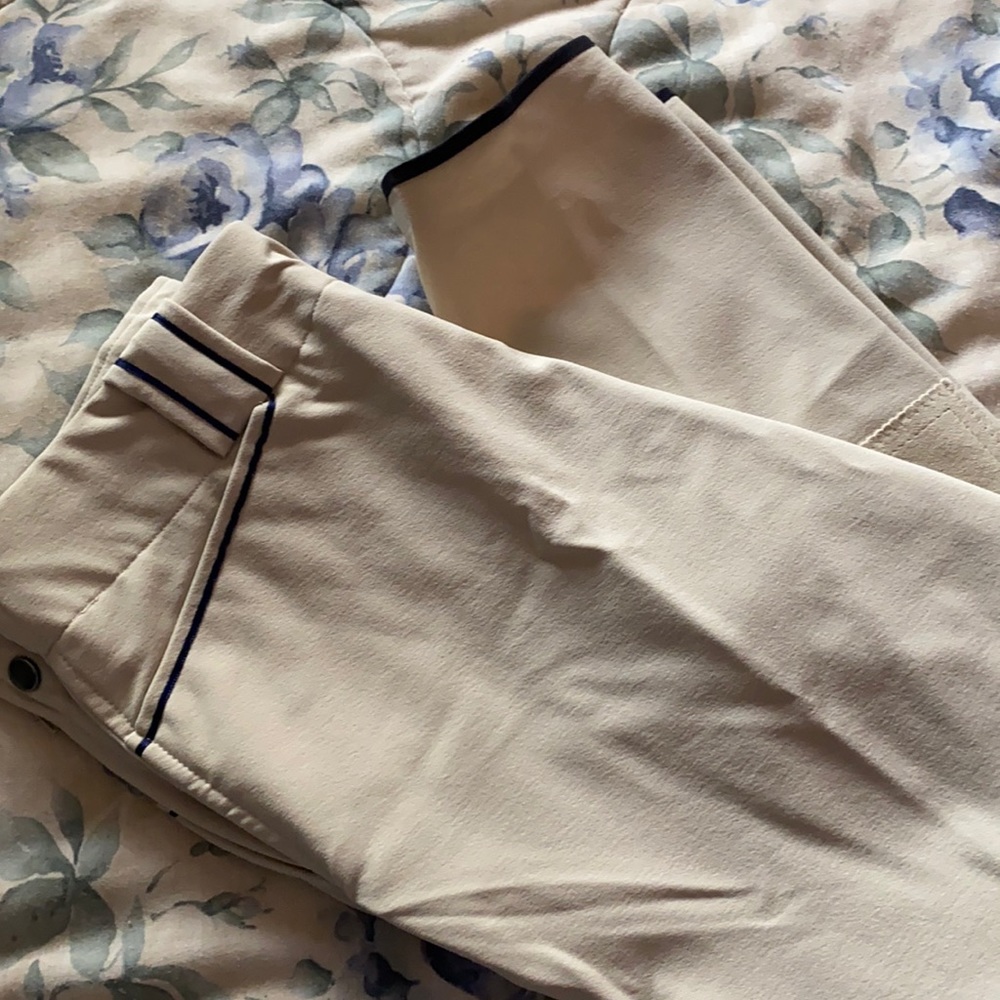 Equestrian breeches with cool max